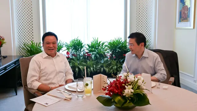 นายอนุทิน ชาญวีรกูล นายกรัฐมนตรี ร่วมงานเลี้ยงน้ำชากับนายลอว์เรนซ์ หว่อง นายกรัฐมนตรีสิงคโปร์ ที่โรงแรม Shangri-La Singapore 7 ตุลาคม 2569