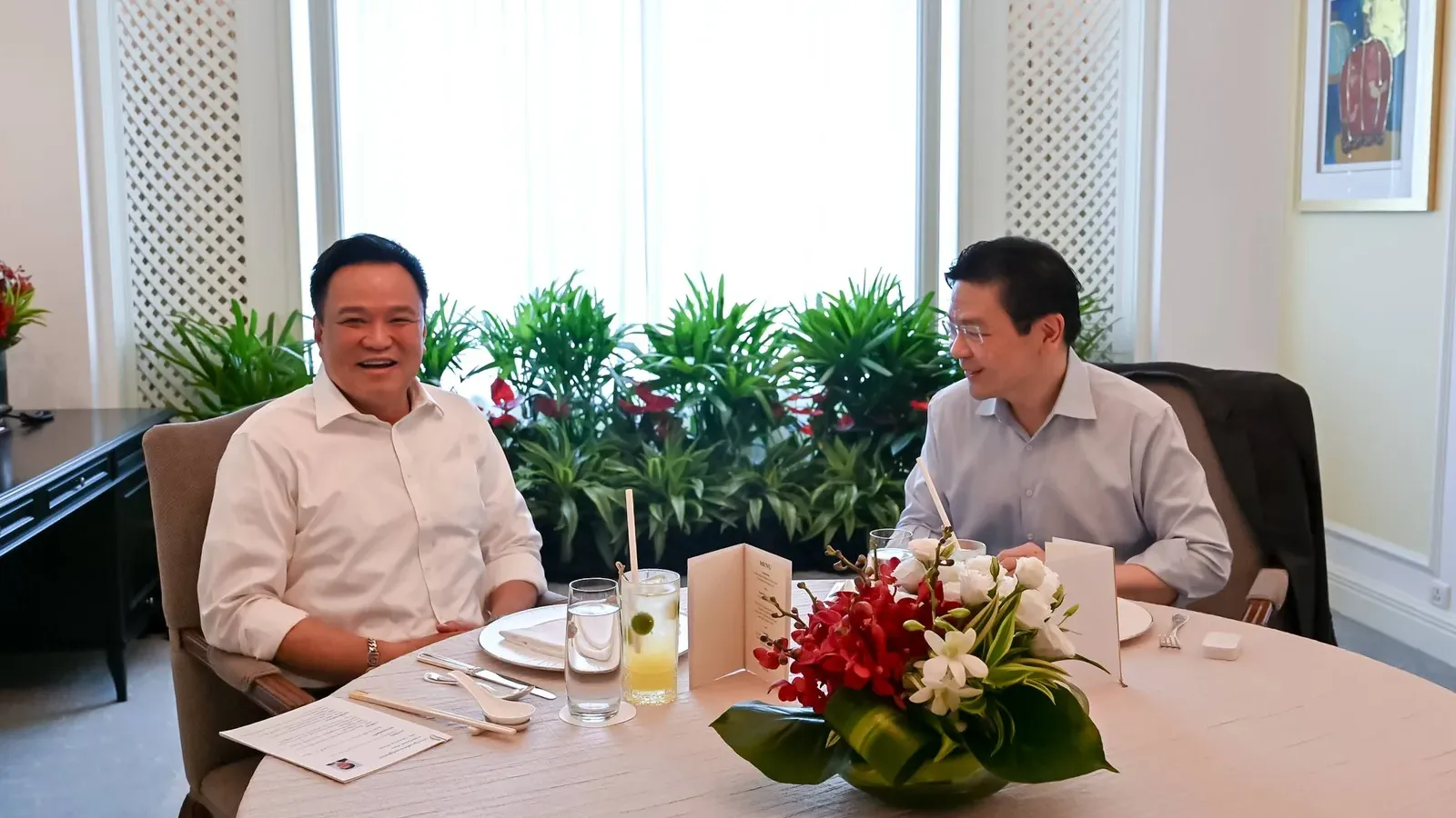 นายอนุทิน ชาญวีรกูล นายกรัฐมนตรี ร่วมงานเลี้ยงน้ำชากับนายลอว์เรนซ์ หว่อง นายกรัฐมนตรีสิงคโปร์ ที่โรงแรม Shangri-La Singapore 7 ตุลาคม 2569