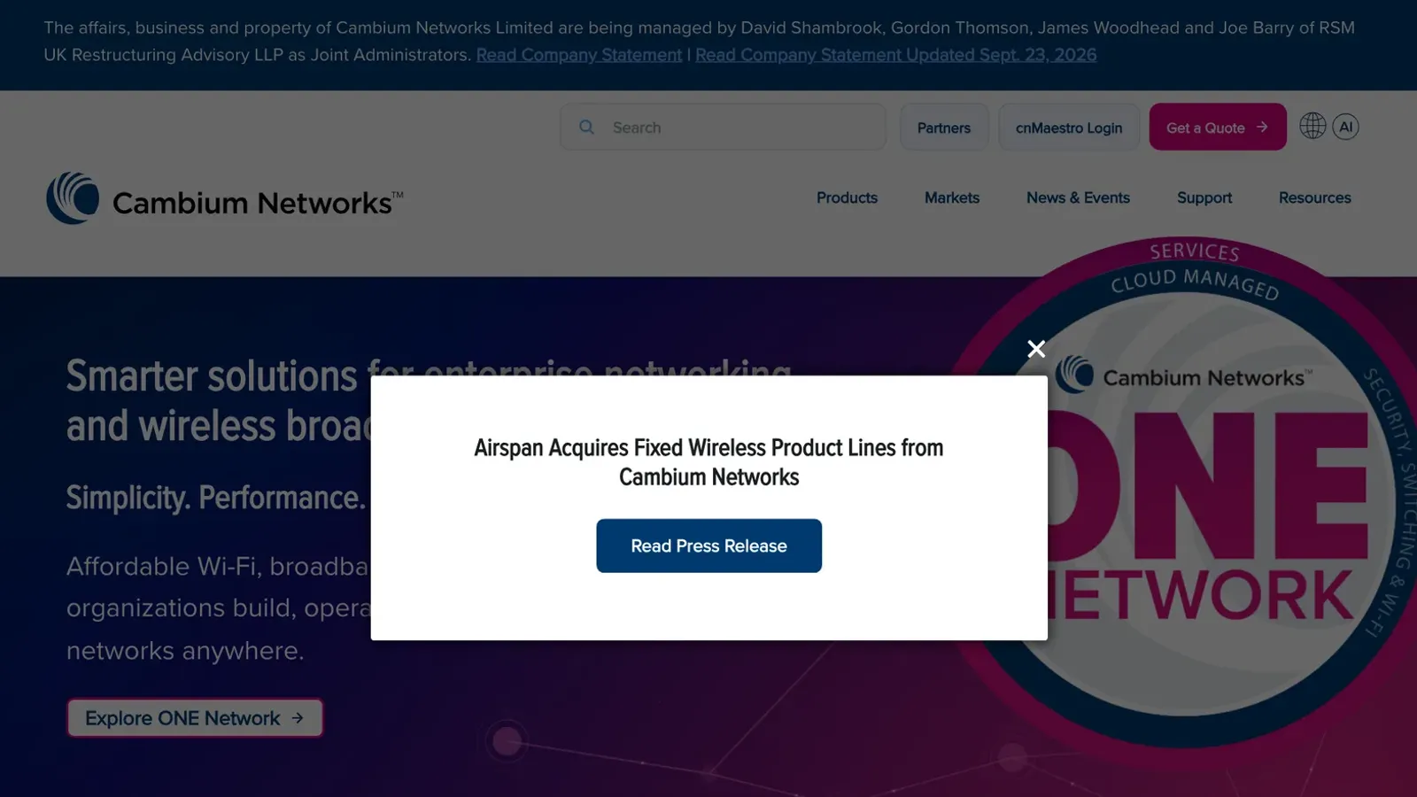 ภาพหน้าจอเว็บไซต์ Cambium Networks แสดงแถบประกาศว่ากิจการอยู่ภายใต้การจัดการของ Joint Administrators จาก RSM UK และประกาศขายสายผลิตภัณฑ์ Fixed Wireless ให้ Airspan