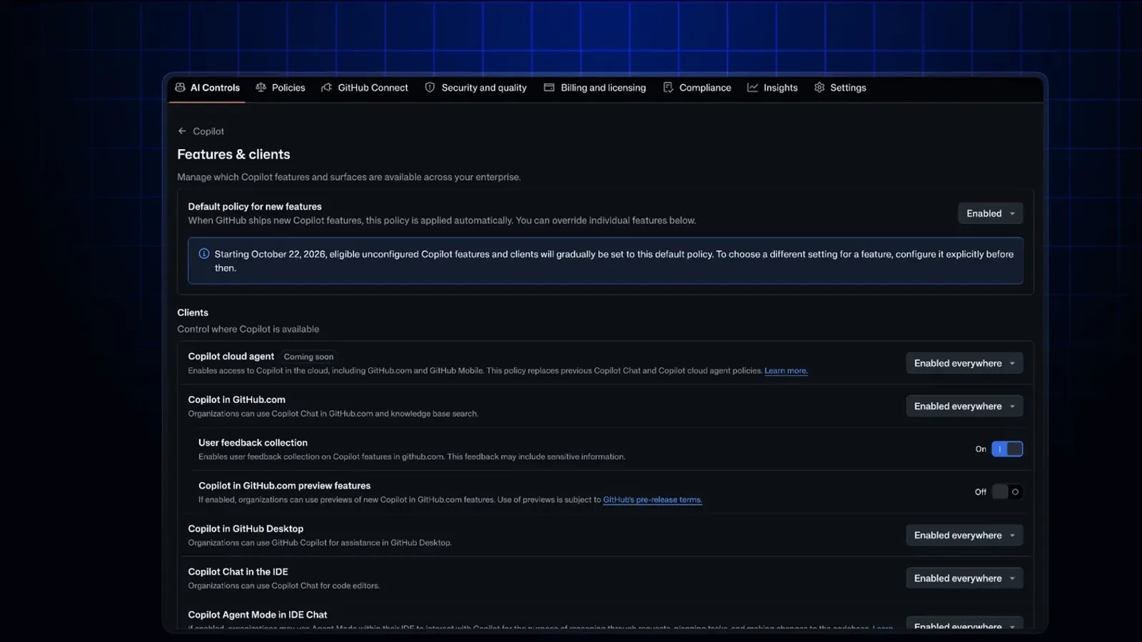 หน้า Features & clients ใน AI Controls ของ GitHub แสดงนโยบายค่าเริ่มต้น Copilot Default policy for new features ตั้งเป็น Enabled พร้อมแถบแจ้งว่าเริ่ม 22 ตุลาคม 2026