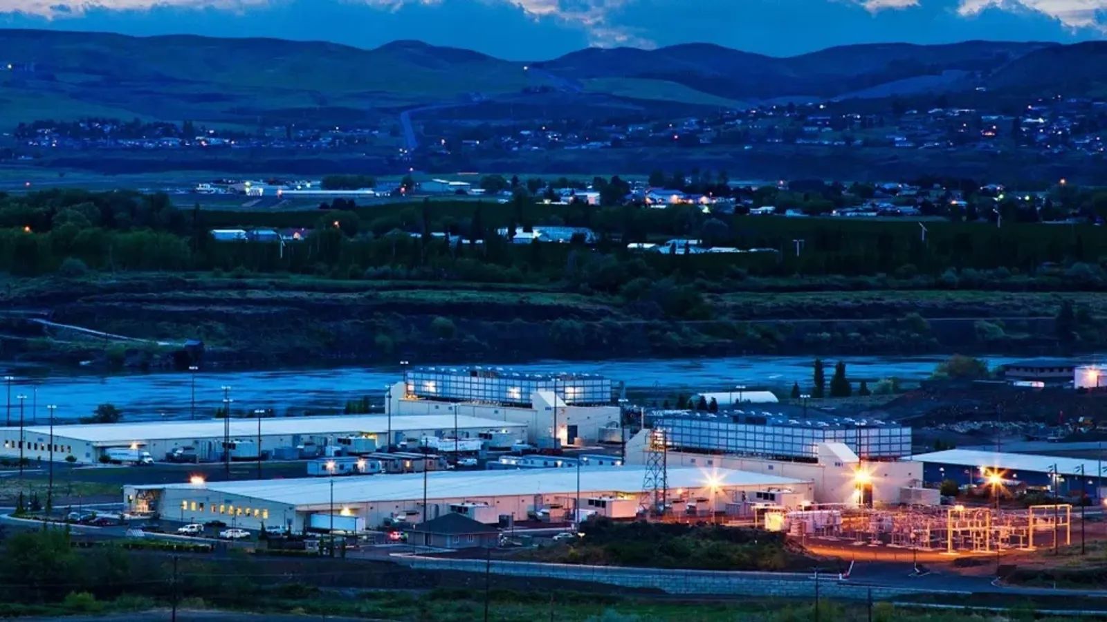 ศูนย์ข้อมูลของ Google ที่ The Dalles รัฐโอเรกอน ภาพประกอบข่าวดาต้าเซ็นเตอร์ Google ชลบุรี