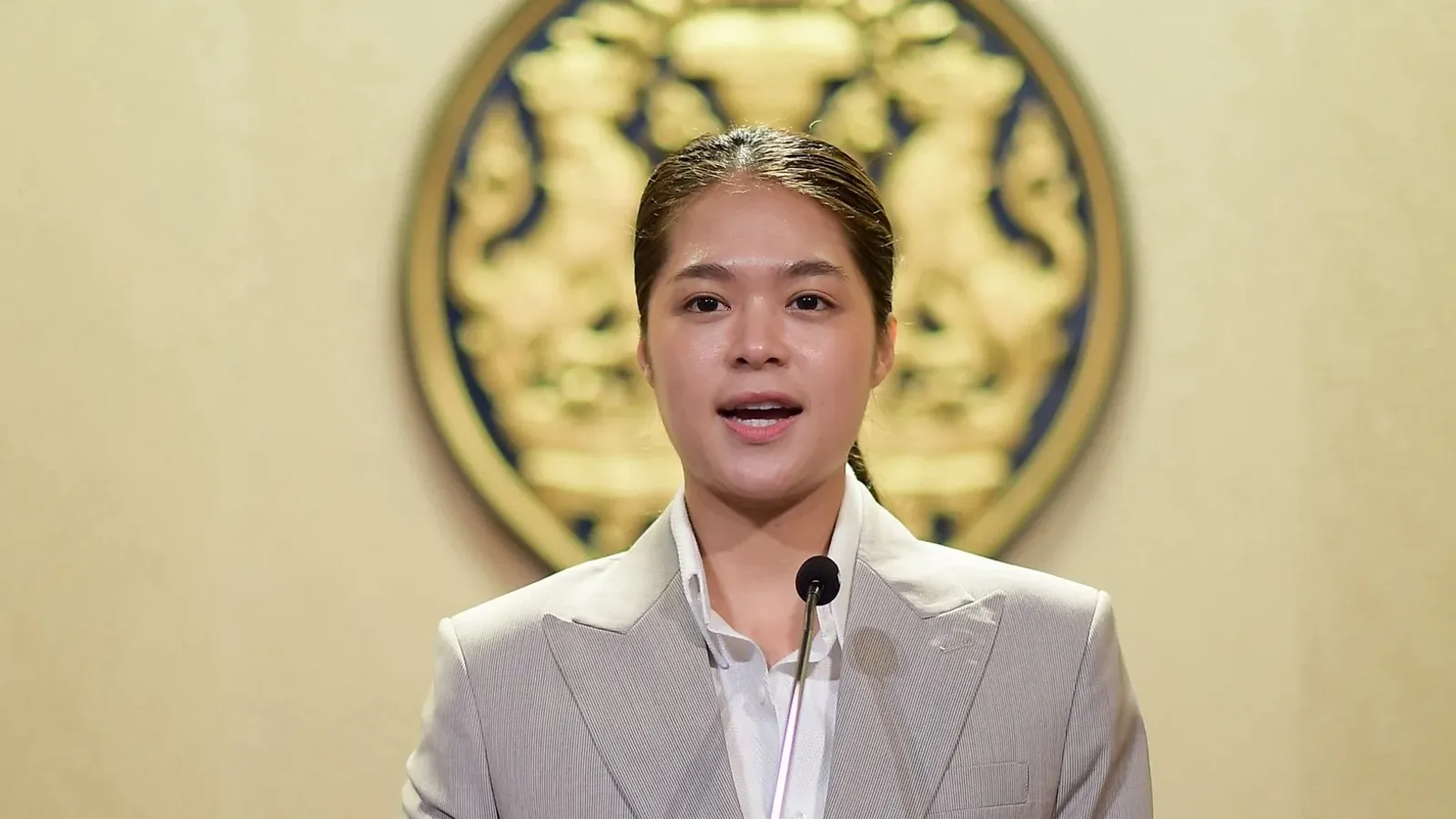 ภาพที่เว็บไซต์รัฐบาลไทยเผยแพร่พร้อมคำแถลงเรื่องร่างพระราชกฤษฎีกาเวนคืนรถไฟความเร็วสูง ระยะที่ 2 ที่ทำเนียบรัฐบาล 14 ตุลาคม 2569