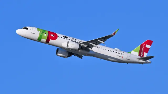 เครื่องบิน Airbus A321neo ทะเบียน CS-TXH ของ TAP Air Portugal เที่ยวบิน 218 ขึ้นบินจากท่าอากาศยานบอสตันไปลิสบอน กรกฎาคม 2026