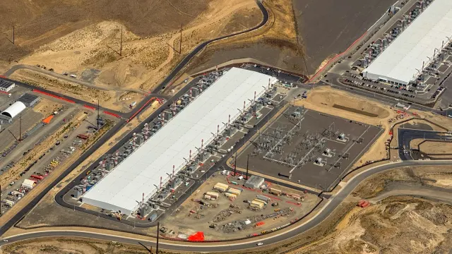 ภาพมุมสูง Data Center ของ Microsoft Azure ที่ Wenatchee รัฐ Washington สหรัฐฯ ปี 2025 ภาพประกอบข่าวสัญญาไฟฟ้า NiSource Microsoft ไม่ใช่วิทยาเขตใน Indiana