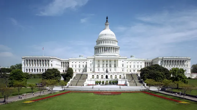 อาคารรัฐสภาสหรัฐ (United States Capitol) ด้านทิศตะวันตก ที่ทำการของสภาคองเกรสซึ่งเป็นเป้าหมายของค่าล็อบบี้ AI Q3 2026