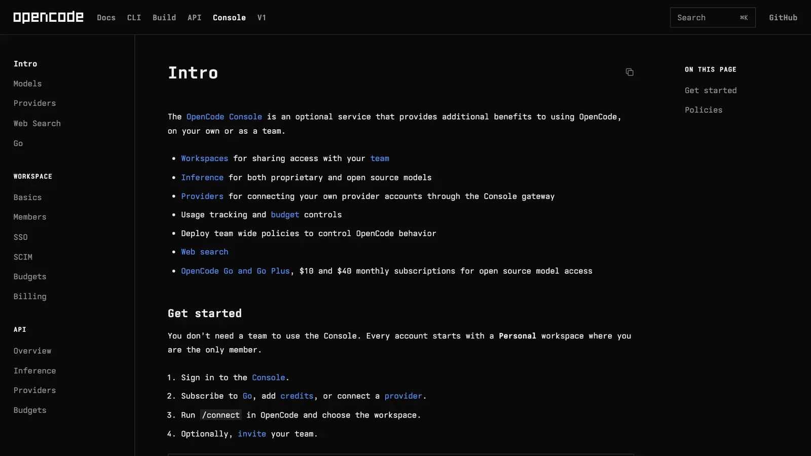 หน้าเอกสาร Intro ของ OpenCode Console อธิบายว่าเป็นบริการเสริม มี Workspaces, Inference, Providers สำหรับผูกบัญชีผู้ให้บริการผ่าน Console gateway และระบบติดตามงบประมาณ