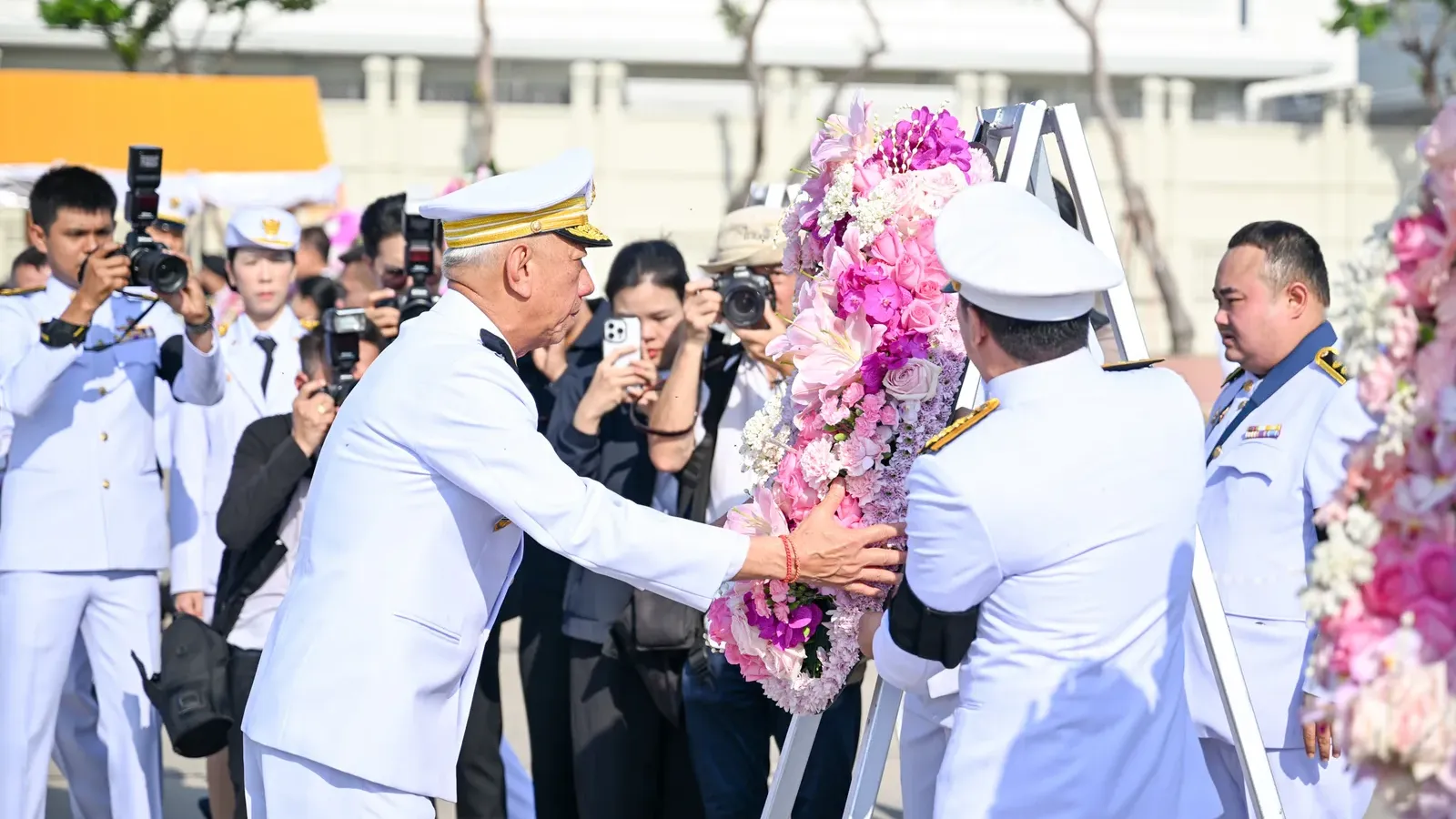 พิธีวันปิยมหาราช 2569 การวางพวงมาลาของคณะรัฐมนตรี ณ พระลานพระราชวังดุสิต เช้าวันที่ 23 ตุลาคม 2569