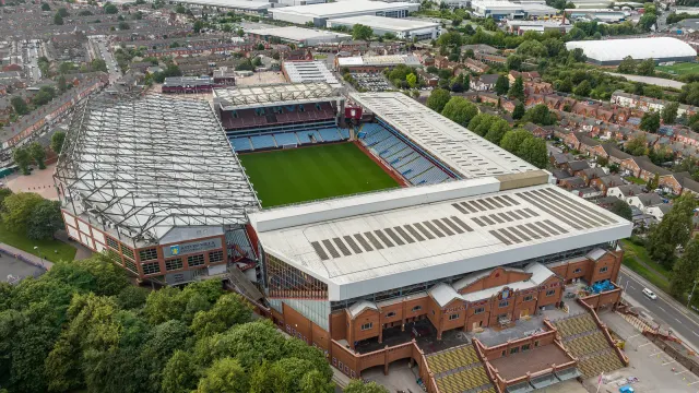 ภาพมุมสูงของ Villa Park สนามเหย้าของ Aston Villa ในเบอร์มิงแฮม สนามที่ Aston Villa ชนะ Manchester City ในพรีเมียร์ลีก นัดที่ 8 2026/27