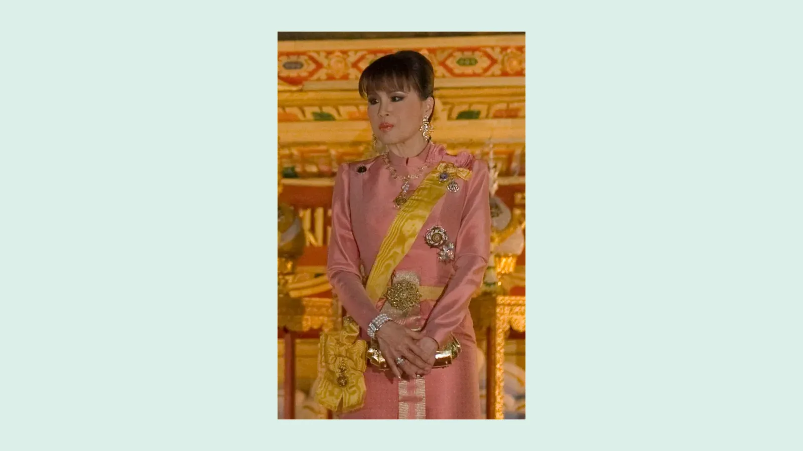 ภาพถ่าย ทูลกระหม่อมหญิงอุบลรัตนราชกัญญา สิริวัฒนาพรรณวดี ในงานสโมสรสันนิบาตที่รัฐบาลจัด วันที่ 7 ธันวาคม 2553
