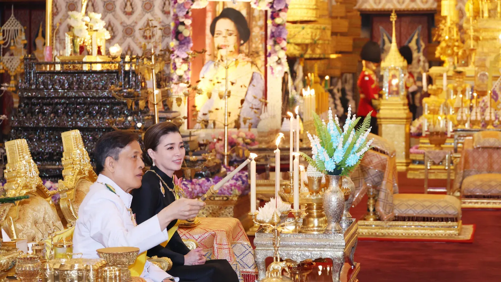 ภาพข่าวหน่วยราชการในพระองค์ ครบรอบ 1 ปี วันสวรรคต ณ พระที่นั่งดุสิตมหาปราสาท พระบรมมหาราชวัง วันที่ 24 ตุลาคม 2569