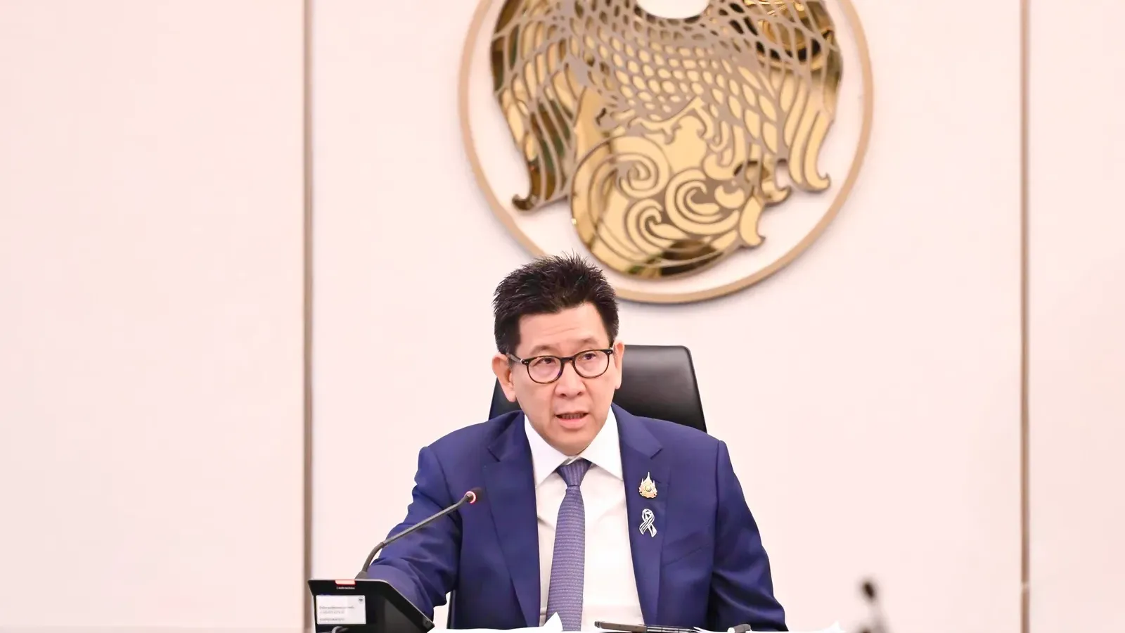นายเอกนิติ นิติทัณฑ์ประภาศ รองนายกรัฐมนตรี เป็นประธานการประชุมหารือแนวทางโครงการ Solar ภาคประชาชน ที่กระทรวงการคลัง 22 ตุลาคม 2026