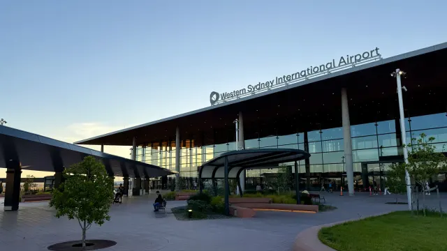 ลานหน้าอาคารผู้โดยสารสนามบิน Western Sydney (Western Sydney International Airport)
