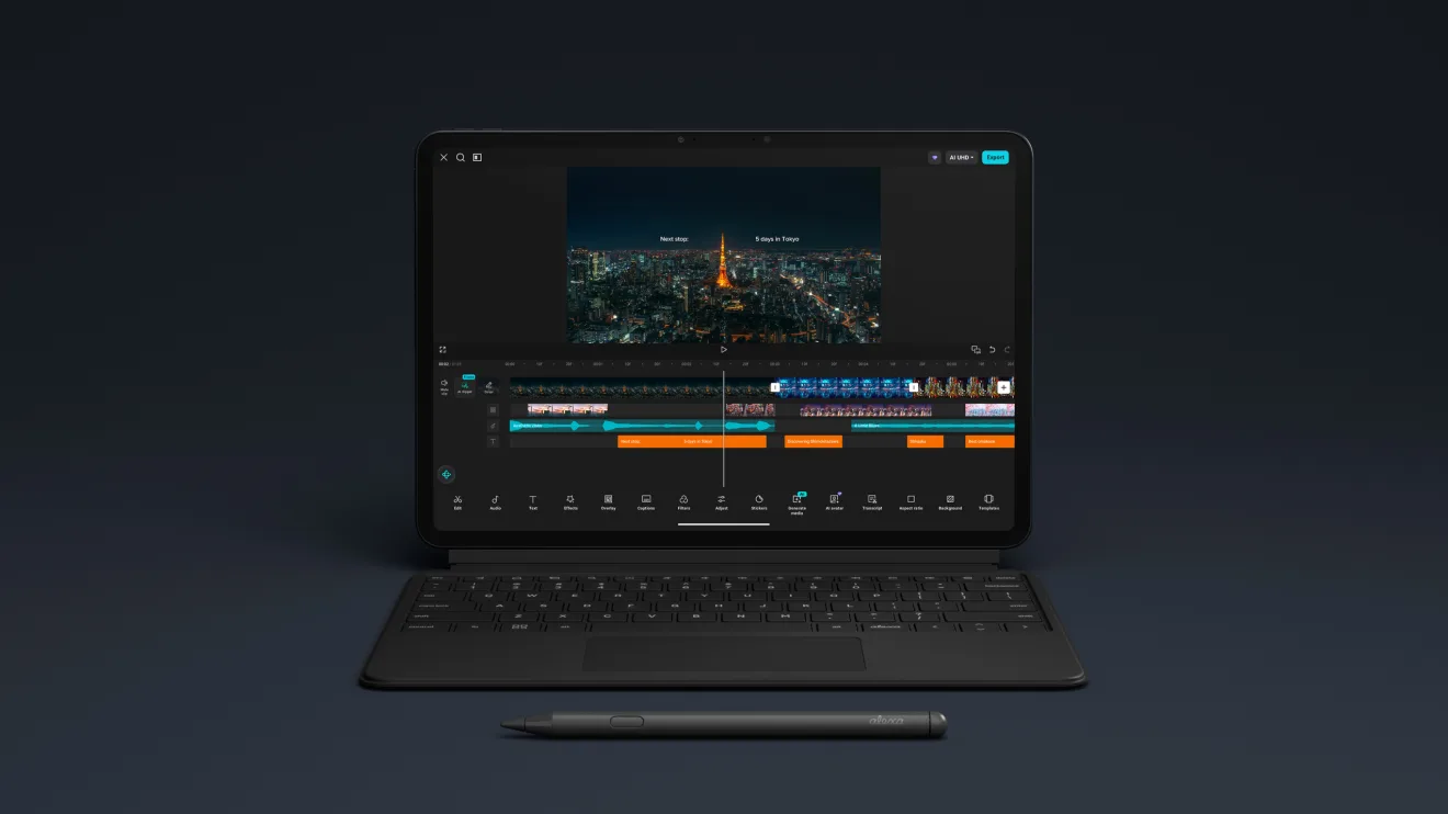 Alexa Tablet 12 Pro ต่อคีย์บอร์ด Pro Keyboard เปิดแอปตัดต่อวิดีโอ มีปากกา Pro Pen วางด้านหน้า