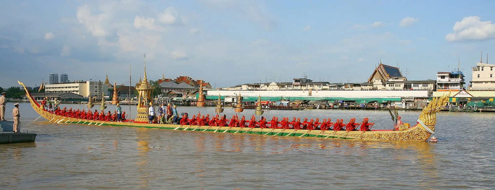 เรือพระที่นั่งอนันตนาคราช ในการซ้อมใหญ่ วันที่ 29 ตุลาคม 2550