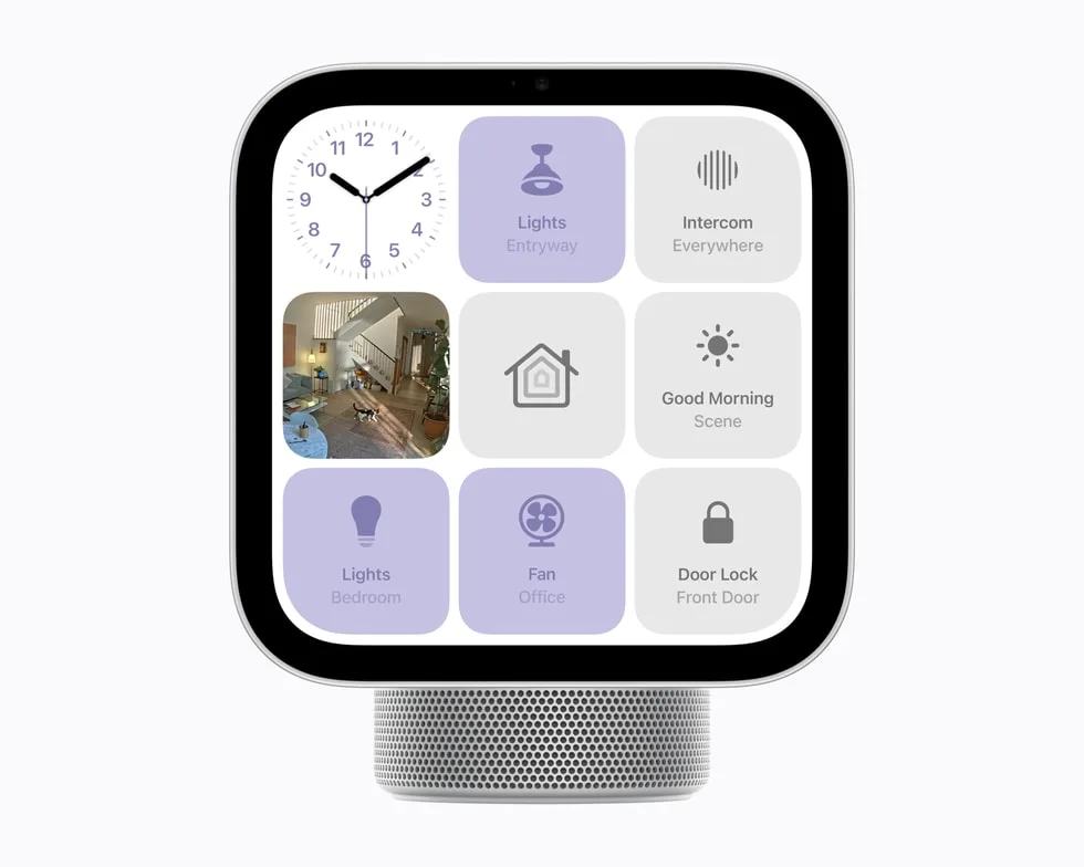 หน้าจอ Apple HomeView แสดงปุ่มควบคุมไฟ พัดลม กลอนประตู และภาพจากกล้อง