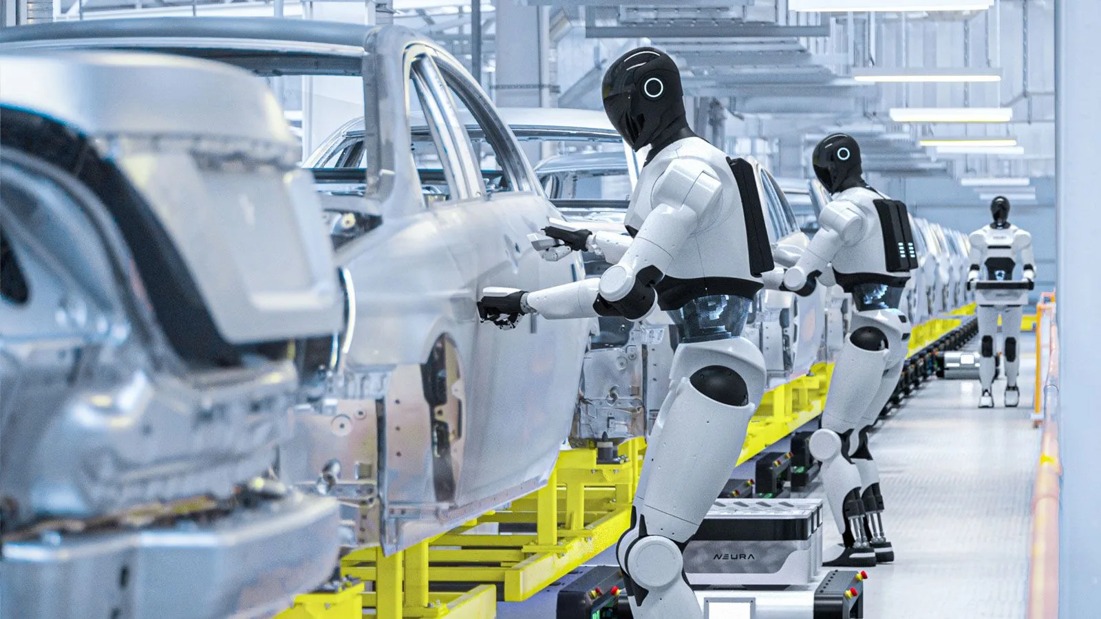 หุ่นยนต์ฮิวแมนนอยด์ 4NE1 ของ NEURA Robotics หลายตัวทำงานข้างตัวถังรถยนต์บนสายการประกอบ