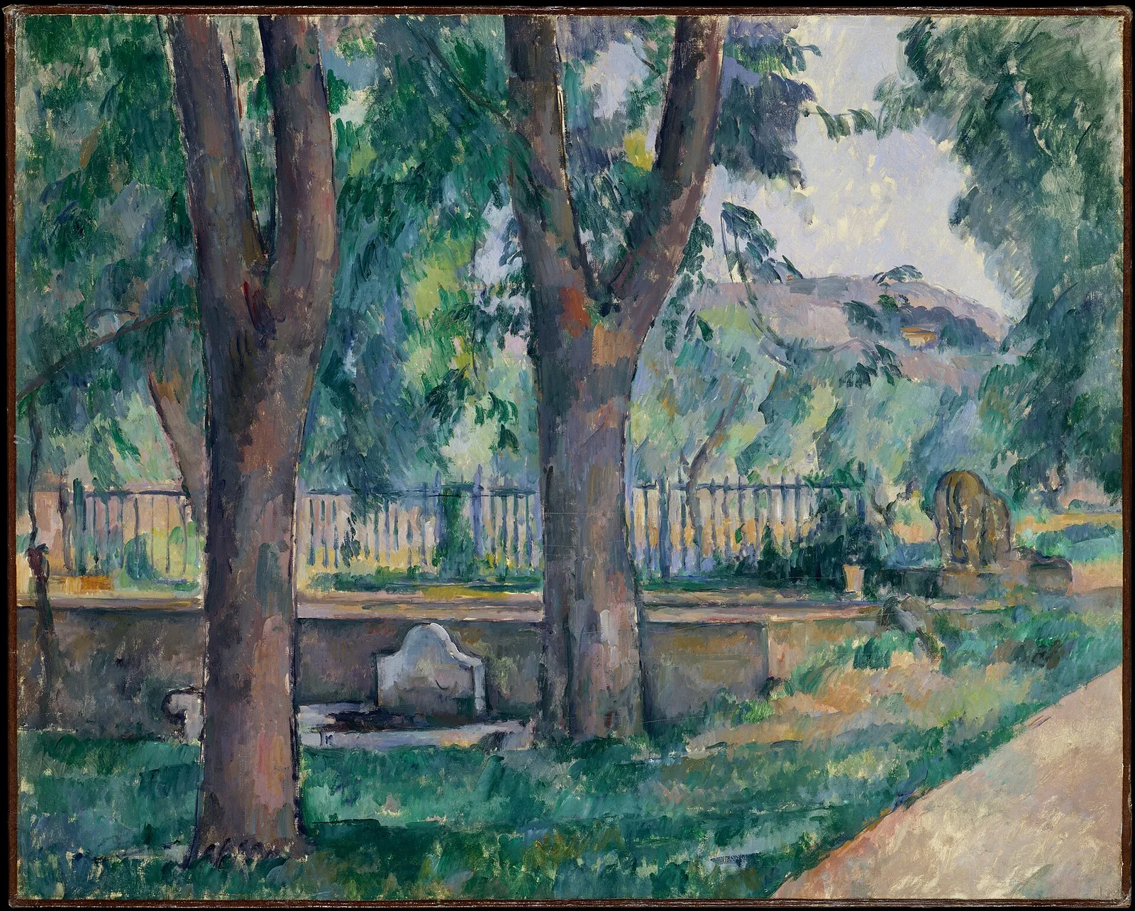 ภาพ The Pool at the Jas de Bouffan โดย Paul Cézanne ปลายทศวรรษ 1880 ต้นไม้ใหญ่และอ่างน้ำในสวนบ้าน