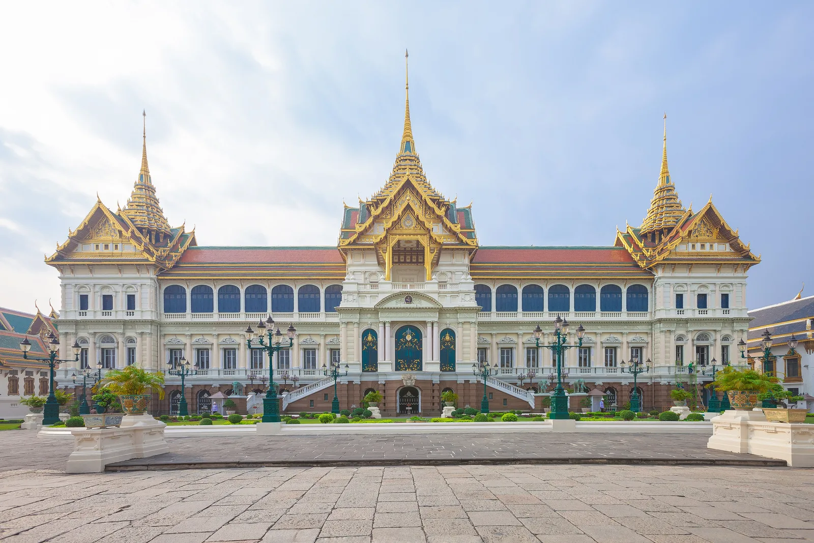 พระที่นั่งจักรีมหาปราสาท ด้านหน้า ภาพถ่ายเมื่อ พ.ศ. 2561