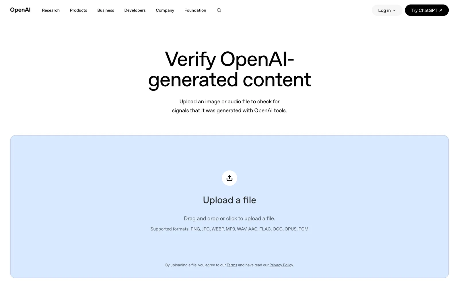 หน้า Verify OpenAI-generated content ให้อัปโหลดภาพหรือเสียงเพื่อตรวจว่าสร้างด้วย AI ของ OpenAI หรือไม่ รองรับ PNG, JPG, WEBP, MP3, WAV, AAC, FLAC, OGG, OPUS และ PCM