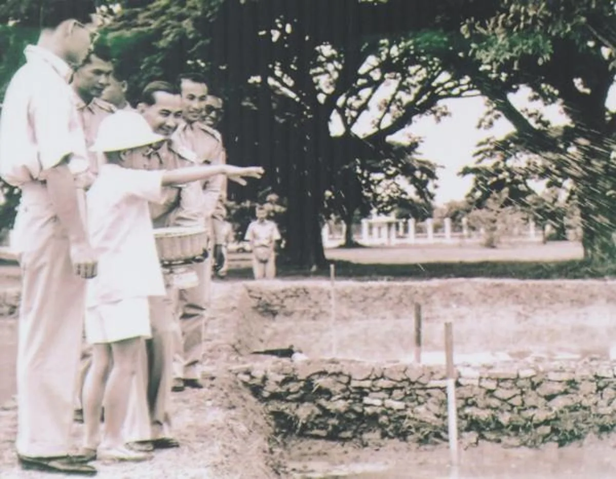 ภาพถ่ายเก่า ที่แปลงทดลองใน โครงการส่วนพระองค์ สวนจิตรลดา