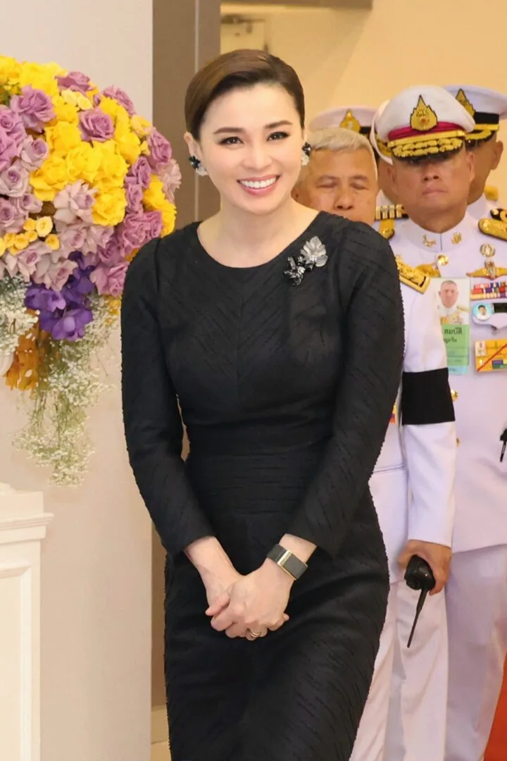 สมเด็จพระนางเจ้า ฯ พระบรมราชินี ณ อาคารชลพิพัฒน์