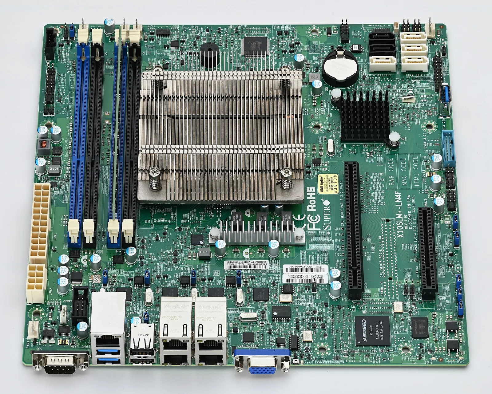 เมนบอร์ดเซิร์ฟเวอร์ Supermicro X10SLM+-LN4F มองจากด้านบน