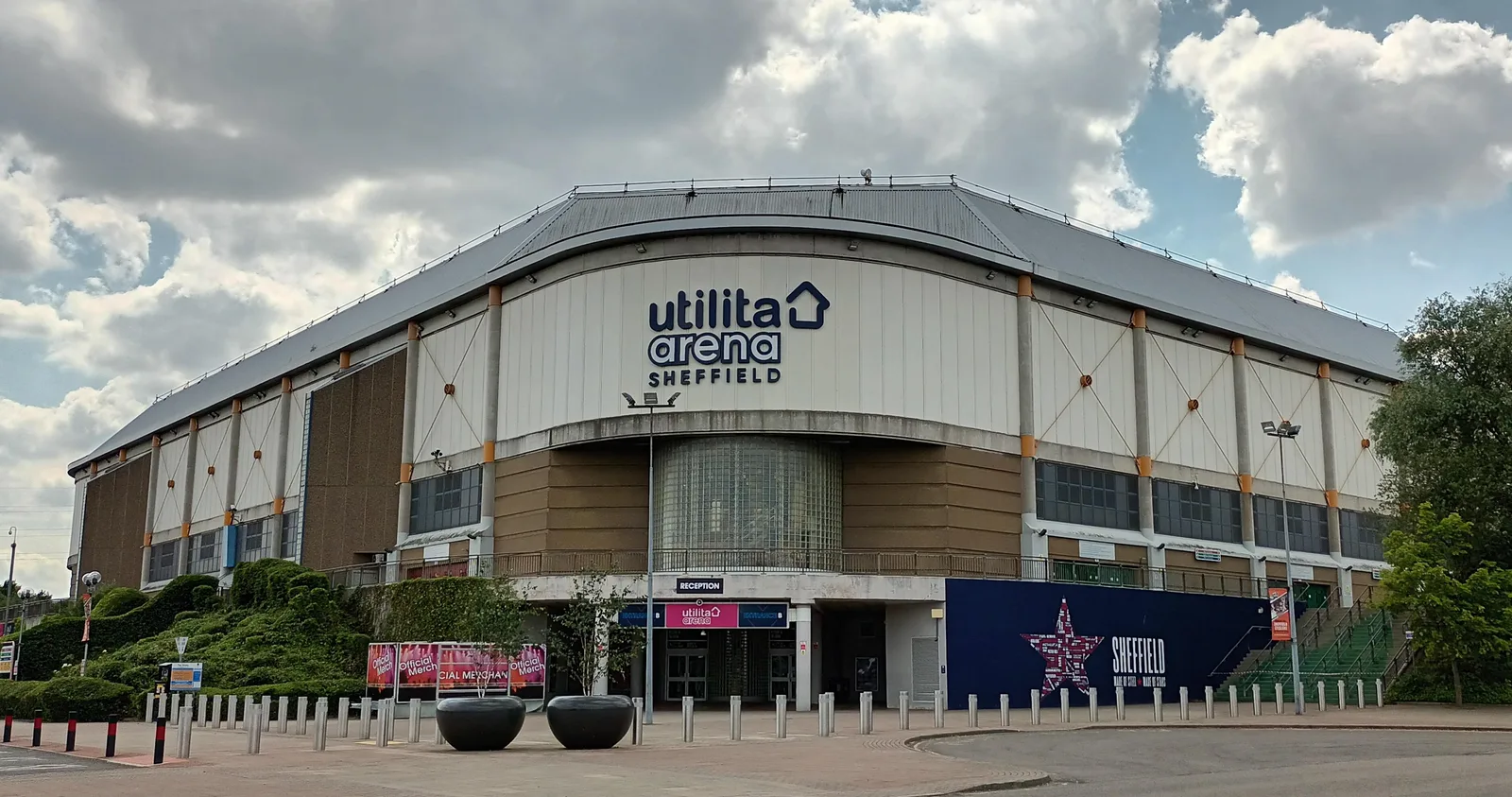 ด้านหน้าอาคาร Utilita Arena เมืองเชฟฟิลด์ สนามที่ Dalton Smith ป้องกันแชมป์ WBC ภาพถ่ายปี 2022