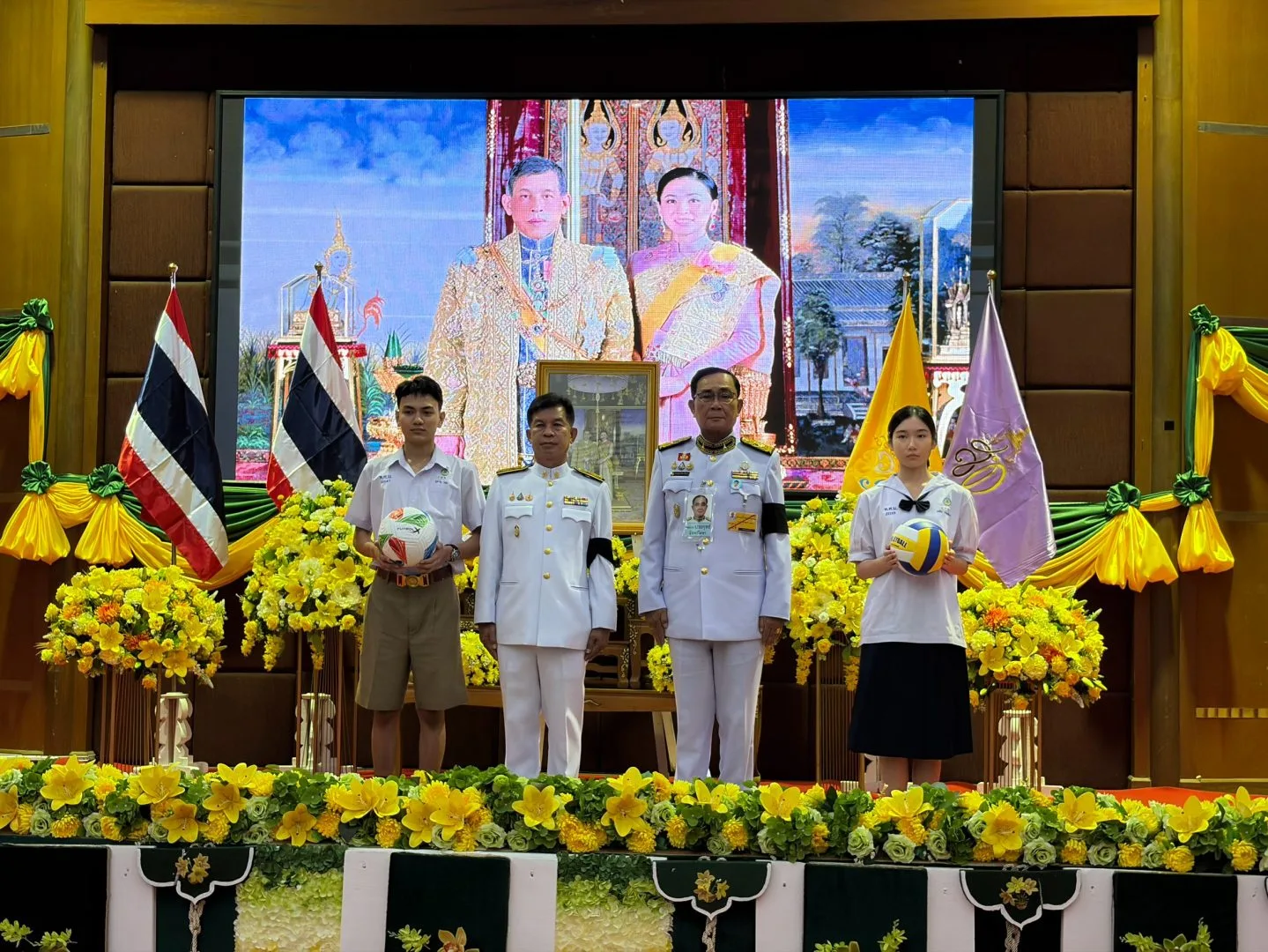 ภาพข่าวจากหน่วยราชการในพระองค์ อาหารพระราชทาน และอุปกรณ์กีฬาพระราชทาน โรงเรียนเทพศิรินทร์ นนทบุรี วันที่ 14 กันยายน 2569