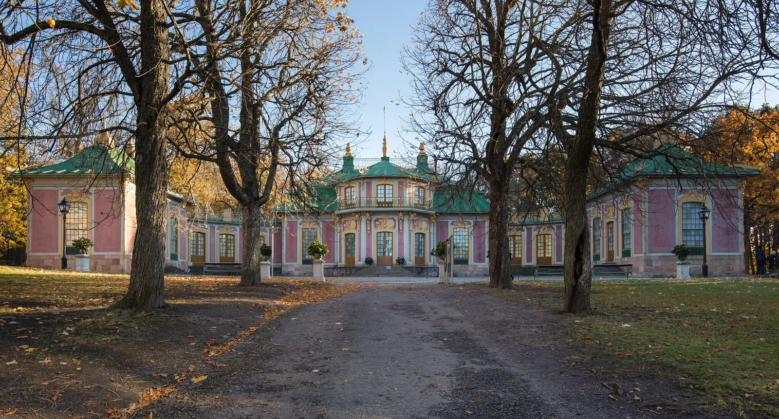 Chinese Pavilion (Kina slott) ในสวนของ Drottningholm ภาพถ่ายเดือนตุลาคม 2016