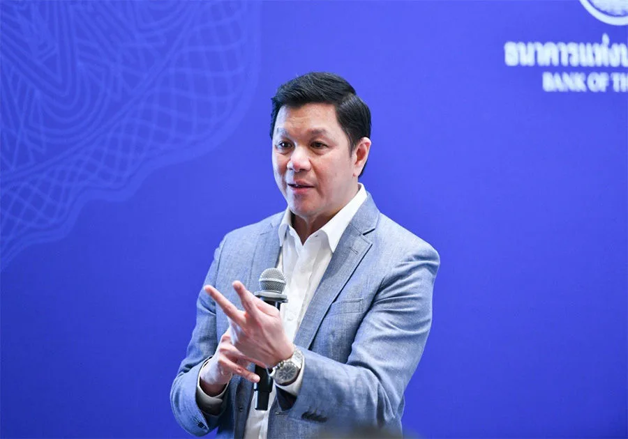 นายวิทัย รัตนากร ผู้ว่าการธนาคารแห่งประเทศไทย ตอบคำถามในงาน GovernorConnect