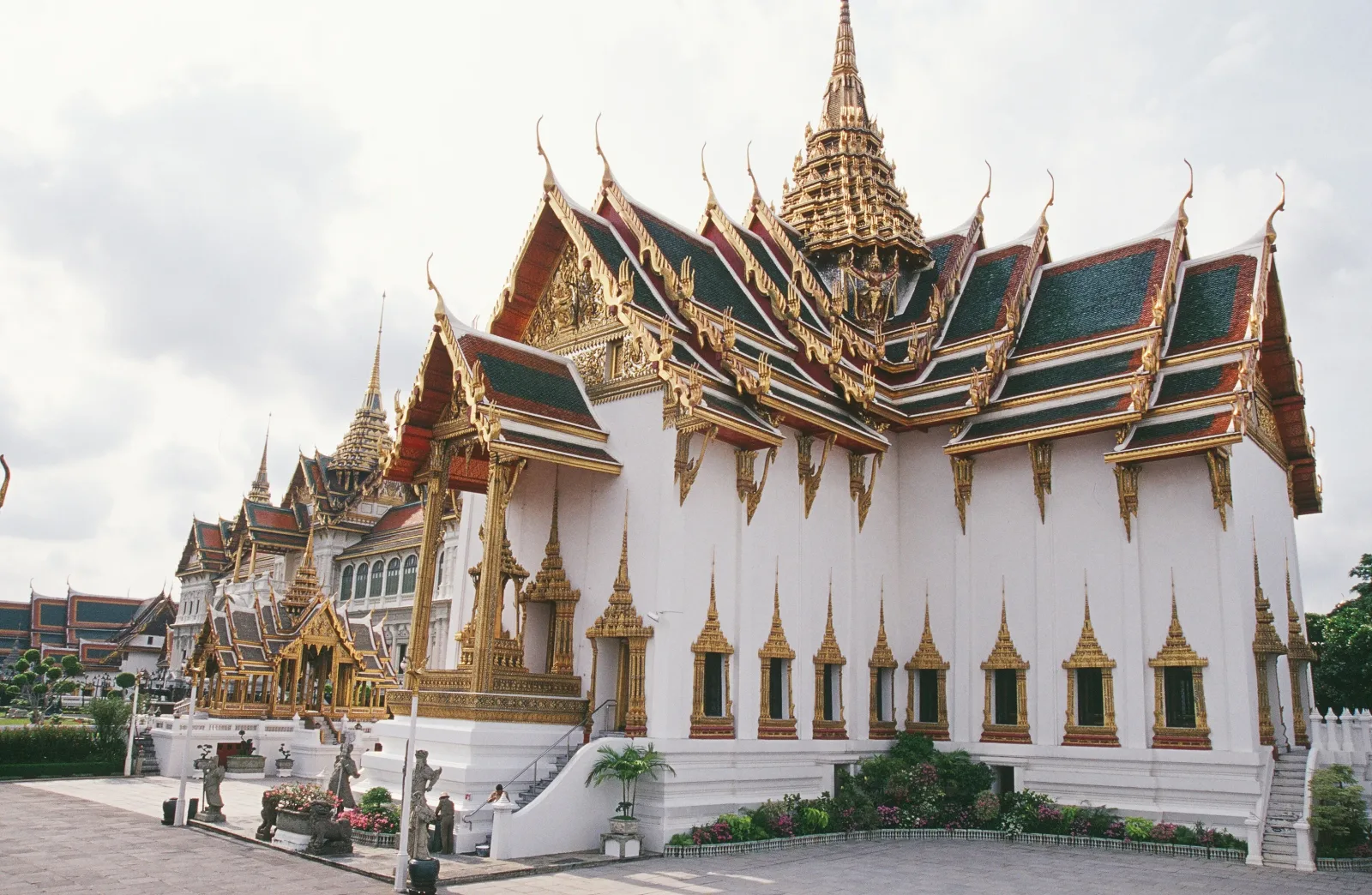 พระที่นั่งดุสิตมหาปราสาท ใน พระบรมมหาราชวัง