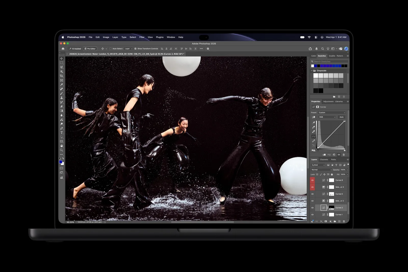 MacBook Pro จอ PROLED XDR แสดงโปรแกรม Adobe Photoshop