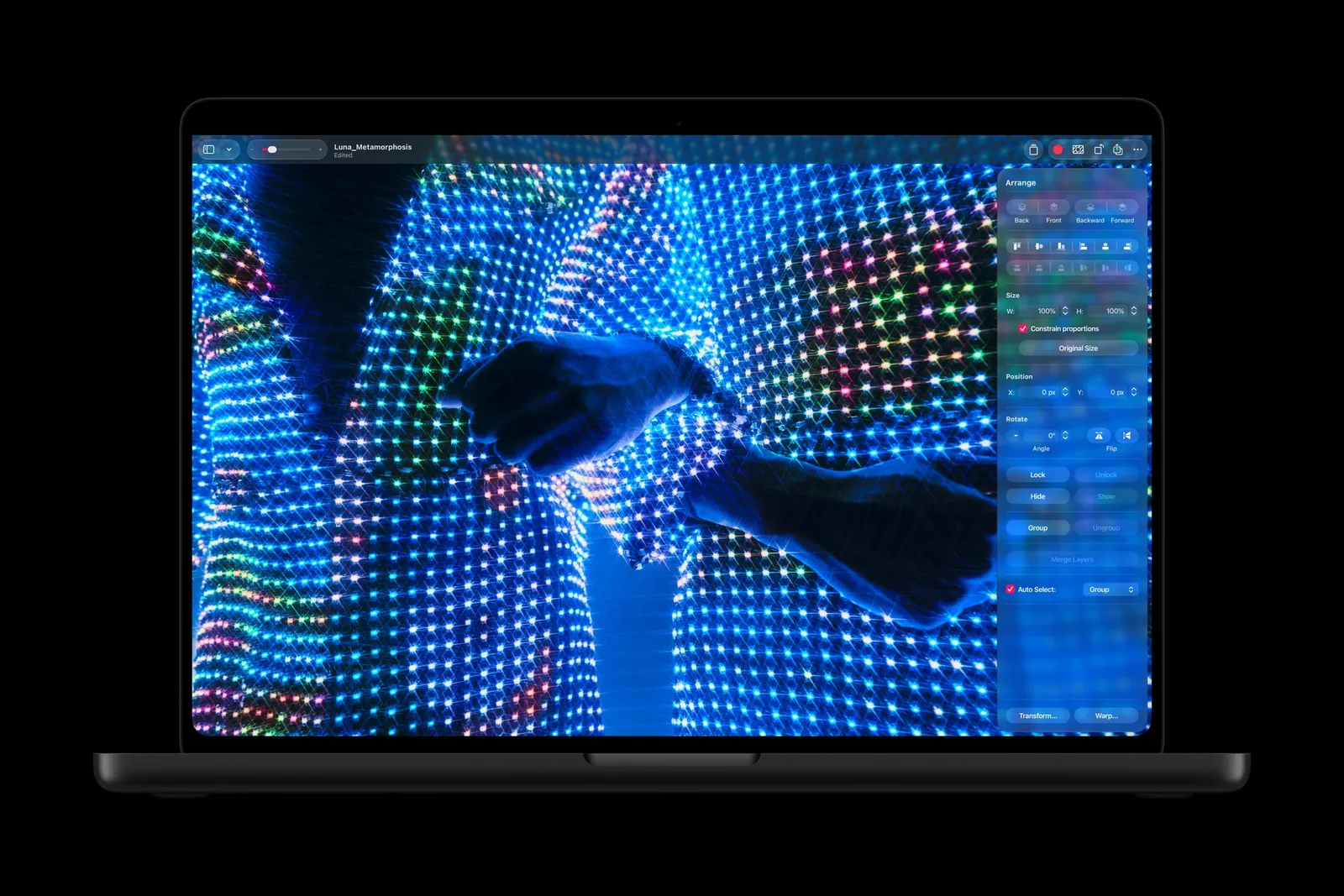 MacBook Pro จอ PROLED XDR แสดงโปรแกรม Pixelmator Pro