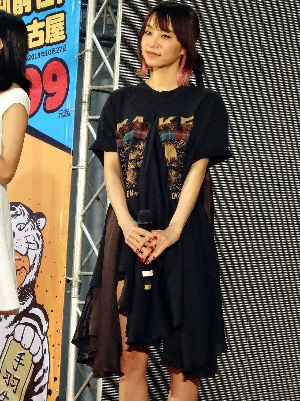 LiSA นักร้องญี่ปุ่น ศิลปินหลักของ matsuri 27 Bangkok บนเวทีงาน Petit Fancy ครั้งที่ 28 ปี 2018