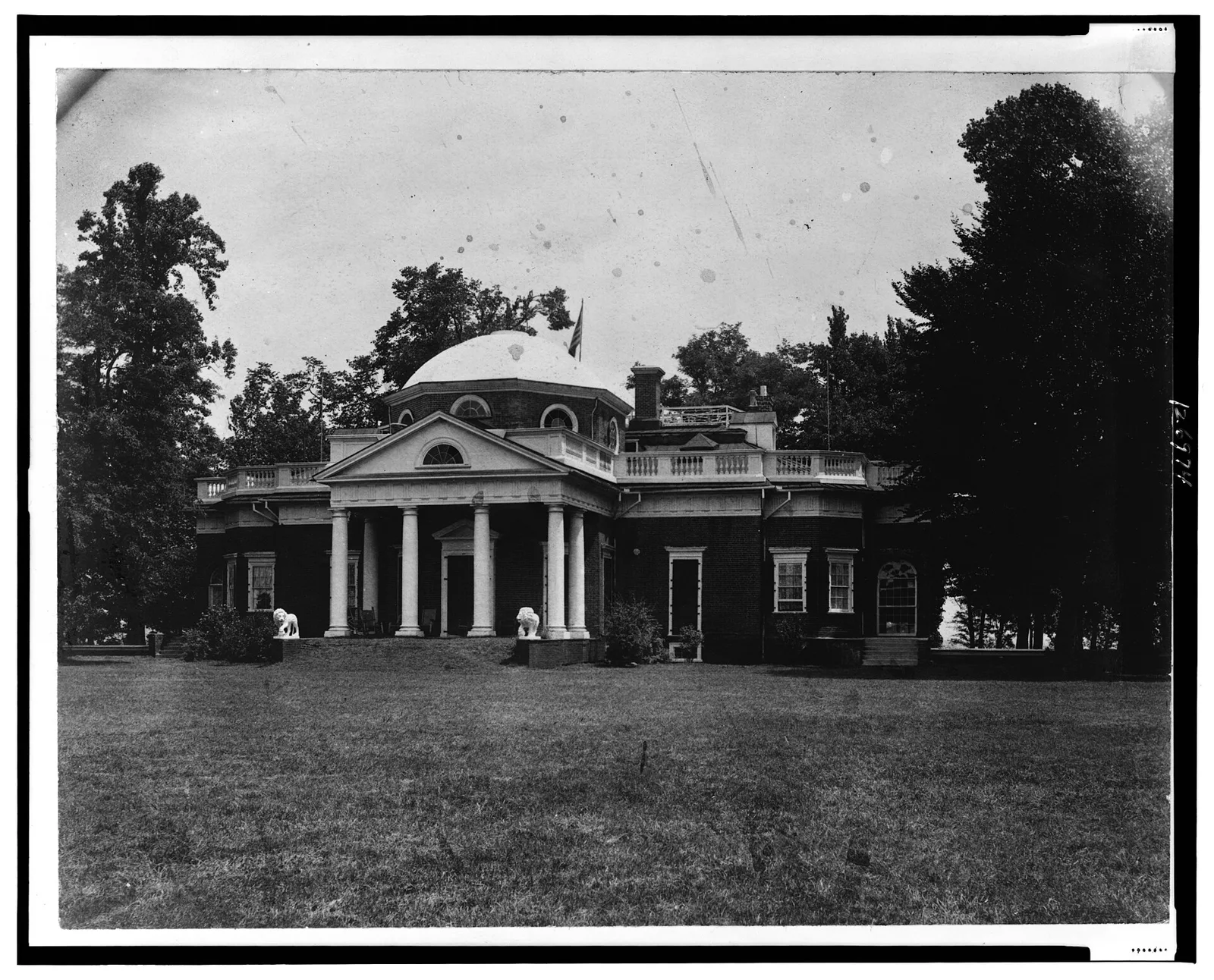 ภาพถ่ายขาวดำบ้าน Monticello ปี 1906