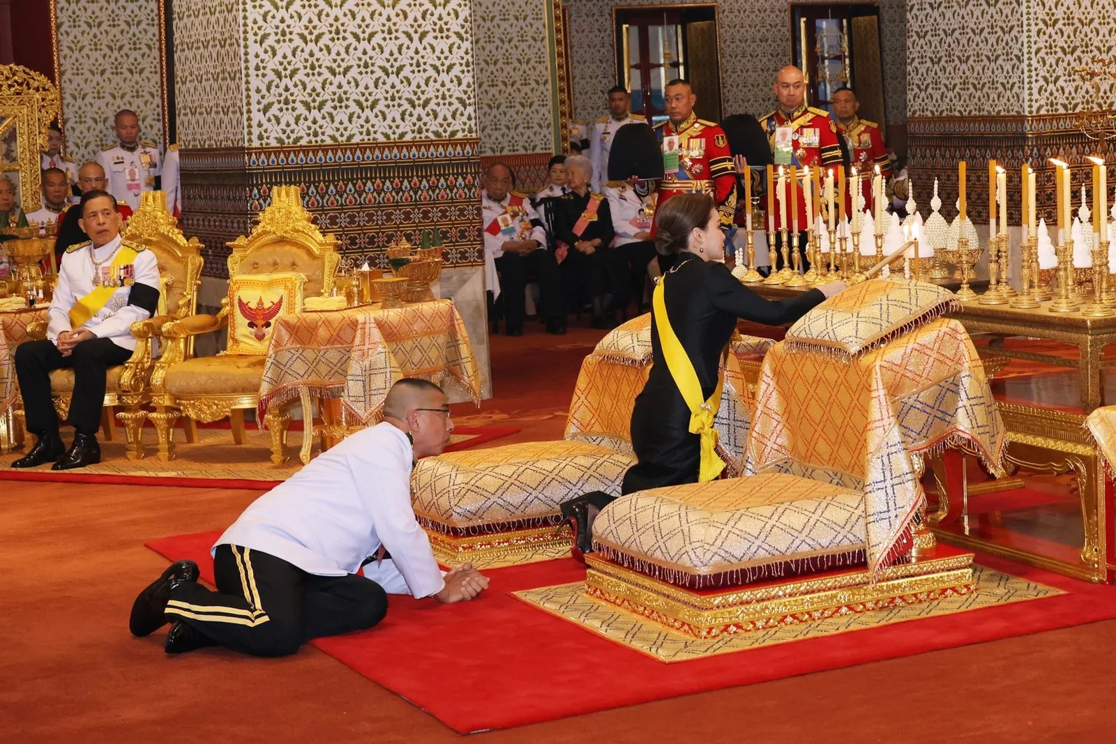 ภายใน พระที่นั่งอมรินทรวินิจฉัย พระบรมมหาราชวัง วันที่ 13 ตุลาคม 2569 ภาพที่ 5