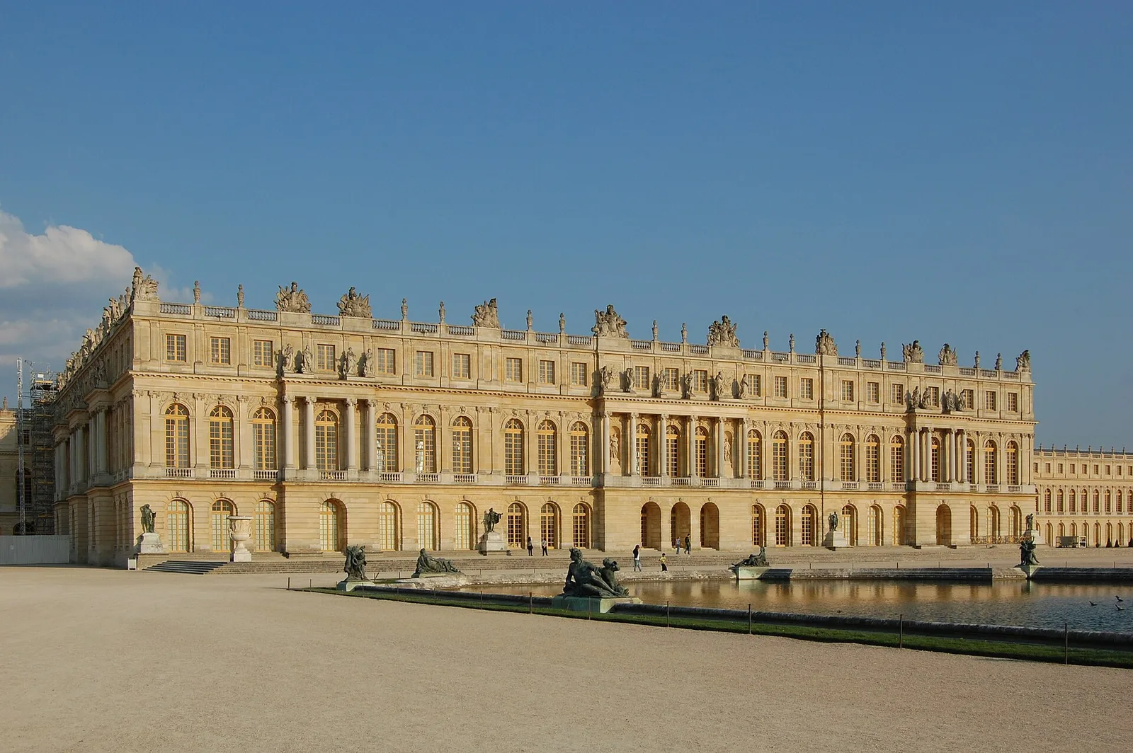 พระราชวังแวร์ซายด้านที่หันสู่สวน