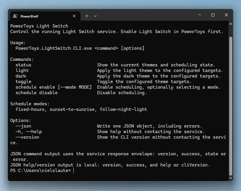 คำสั่ง PowerToys.LightSwitch.CLI.exe ใน PowerShell แสดงคำสั่ง status, light, dark, toggle และ schedule