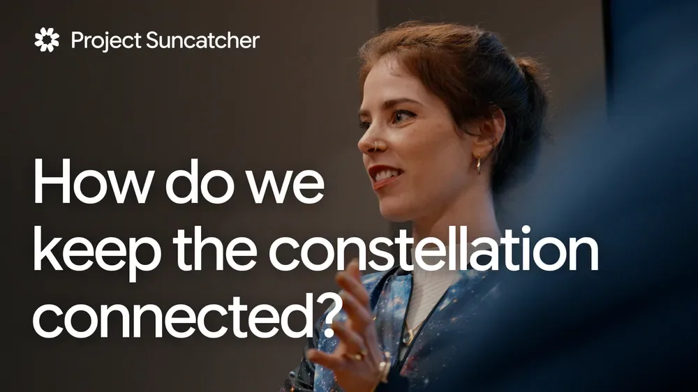 หญิงผมรวบกำลังพูด ในภาพปกวิดีโอหัวข้อ How do we keep the constellation connected