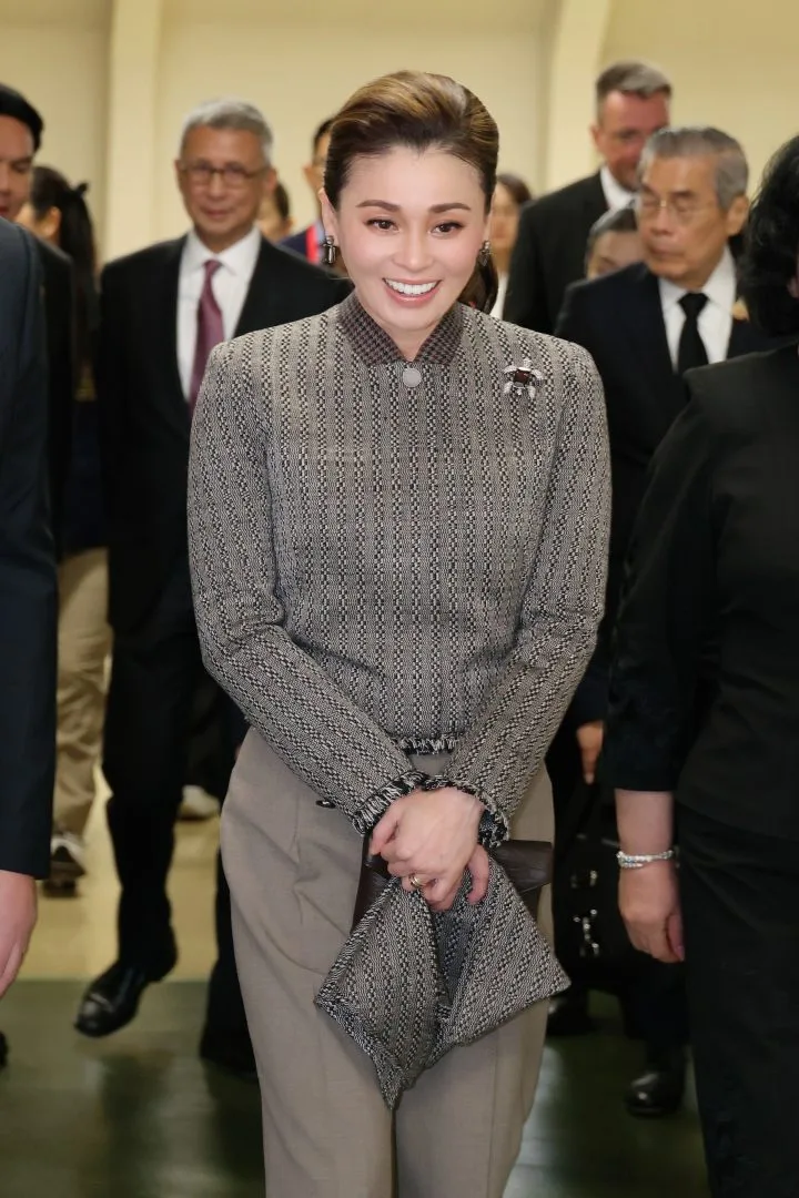 ทางเดินภายในอาคารสนามแข่งขันฮอกกี้น้ำแข็งสึคิซามุ อีกช่วงหนึ่ง