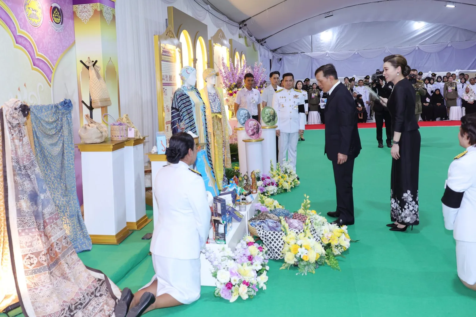 ผ้าและงานหัตถกรรมในนิทรรศการ จังหวัดปัตตานี