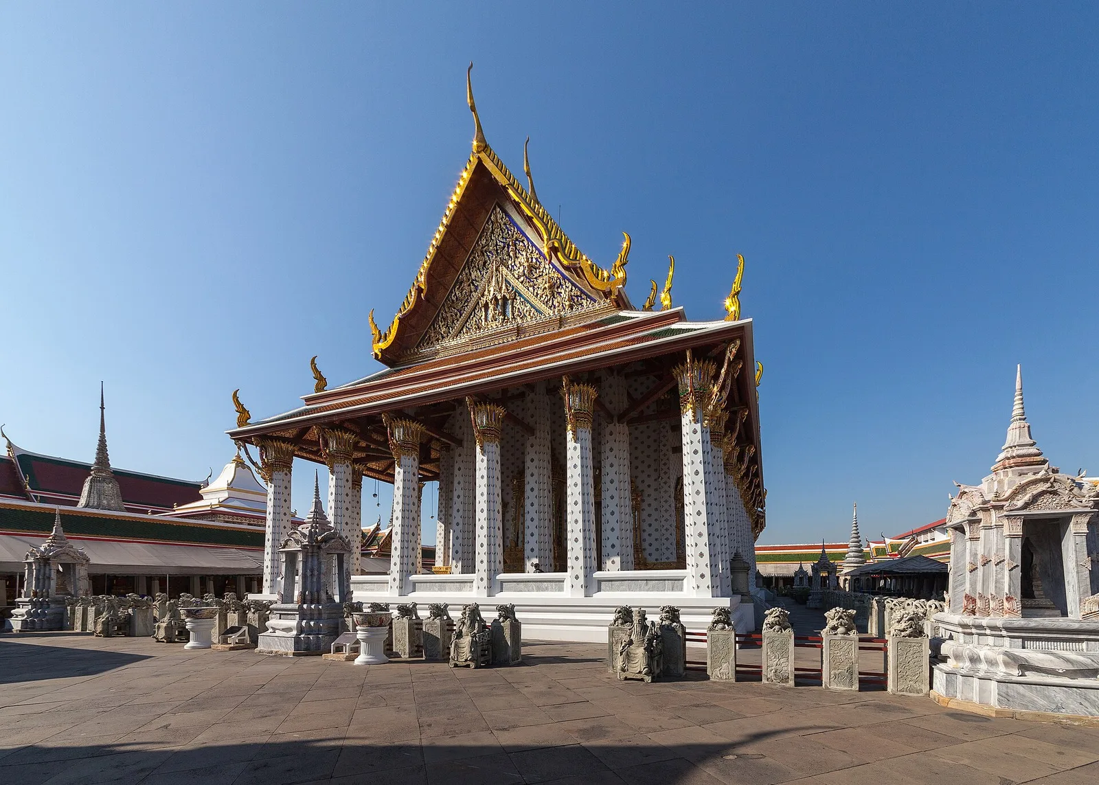 พระอุโบสถวัดอรุณราชวราราม ภาพถ่ายเมื่อ พ.ศ. 2561