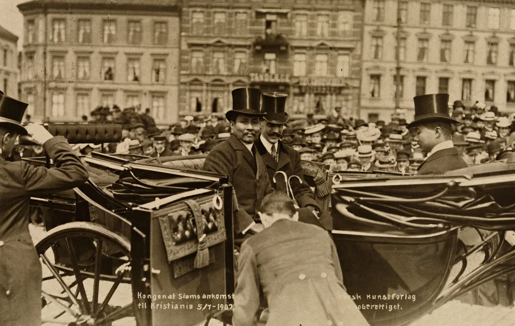ภาพถ่ายเก่า 5 กรกฎาคม ค.ศ. 1907 การมาถึงกรุงคริสเตียเนีย (ออสโล) ประเทศนอร์เวย์ จากโปสการ์ดของหอสมุดแห่งชาตินอร์เวย์