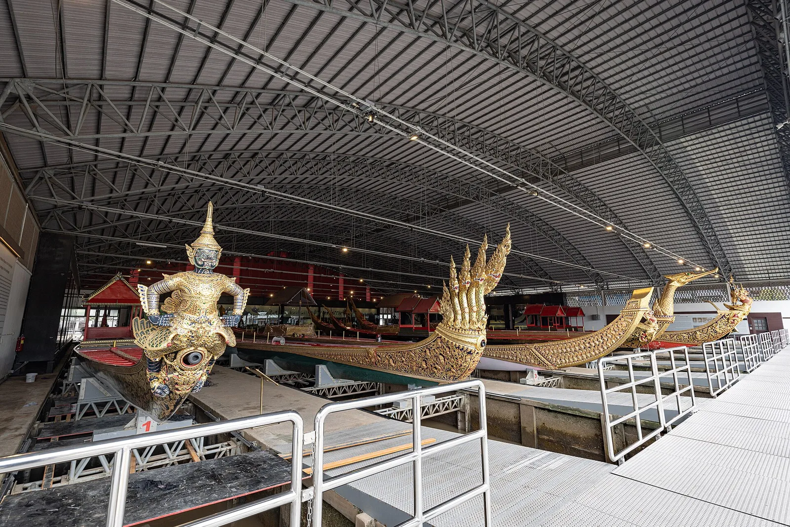 ภายในพิพิธภัณฑสถานแห่งชาติ เรือพระราชพิธี ภาพถ่ายเมื่อ พ.ศ. 2568