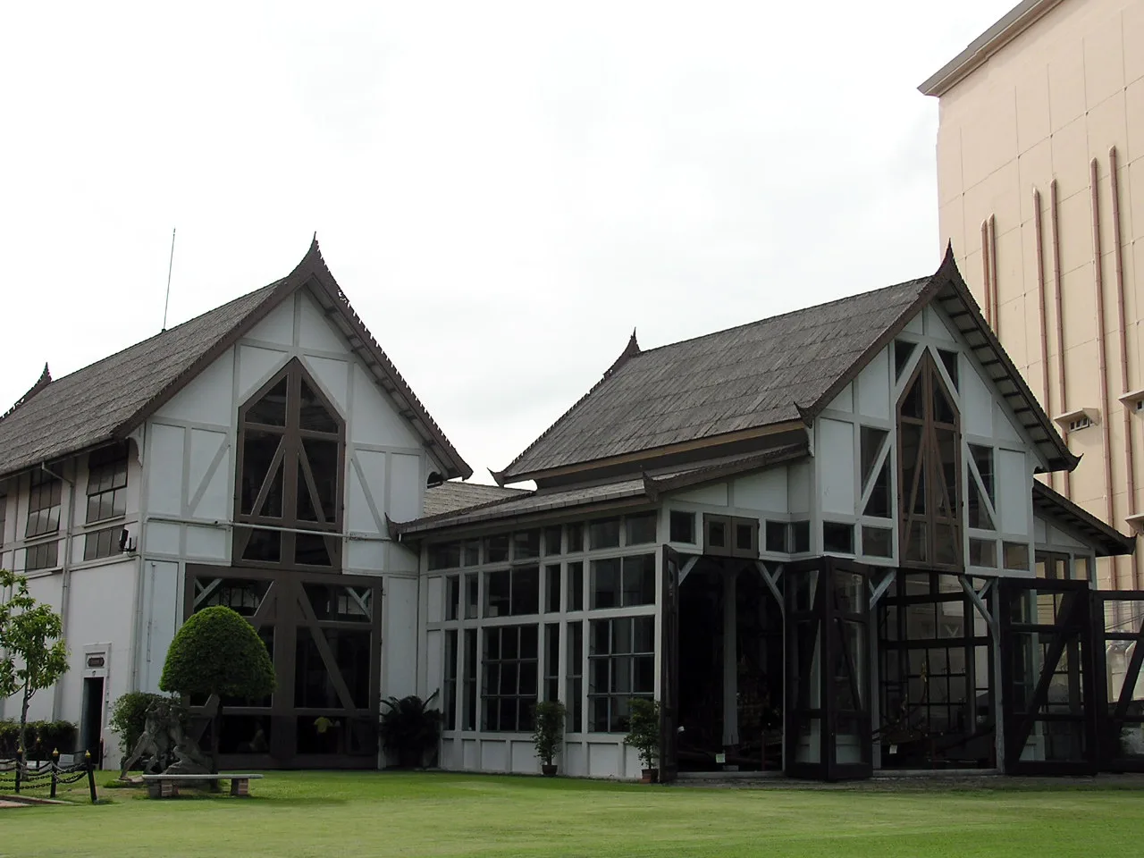 อาคารโรงราชรถ พิพิธภัณฑสถานแห่งชาติ พระนคร
