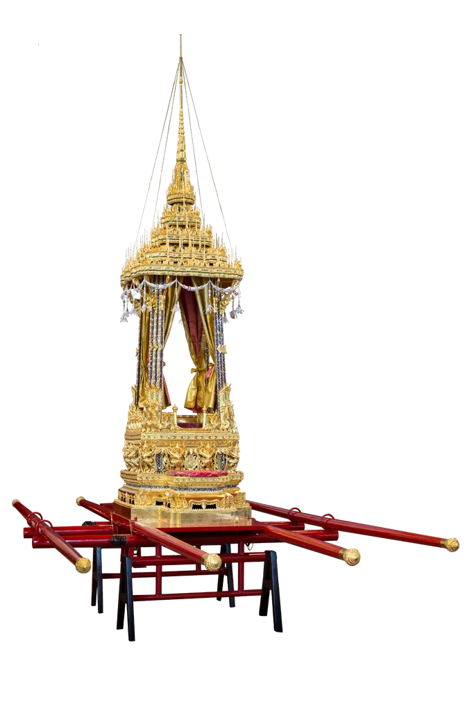 พระราเชนทรยานน้อย พร้อมคานหาม ภาพจากฐานข้อมูลพระเมรุมาศ กรมศิลปากร