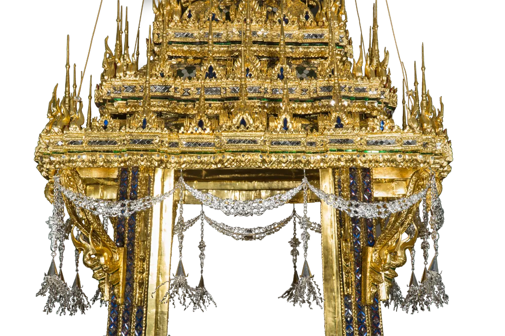 ส่วนหลังคาและเฟื่องระย้าของ พระที่นั่งราเชนทรยาน ภาพจากฐานข้อมูลพระเมรุมาศ กรมศิลปากร