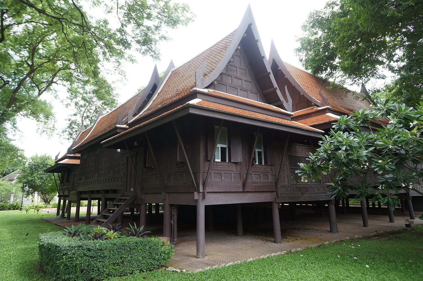 พระตำหนักทับขวัญ พระราชวังสนามจันทร์ ภาพถ่ายเมื่อ พ.ศ. 2559