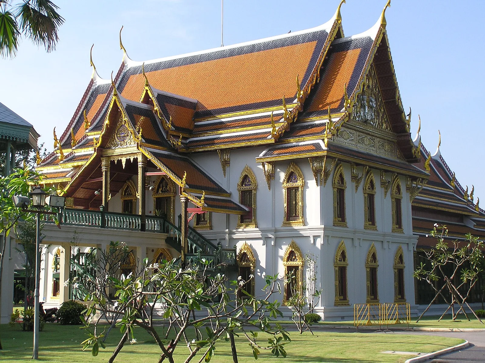 พระที่นั่งวัชรีรมยา พระราชวังสนามจันทร์ ภาพถ่ายที่เผยแพร่เมื่อ พ.ศ. 2548