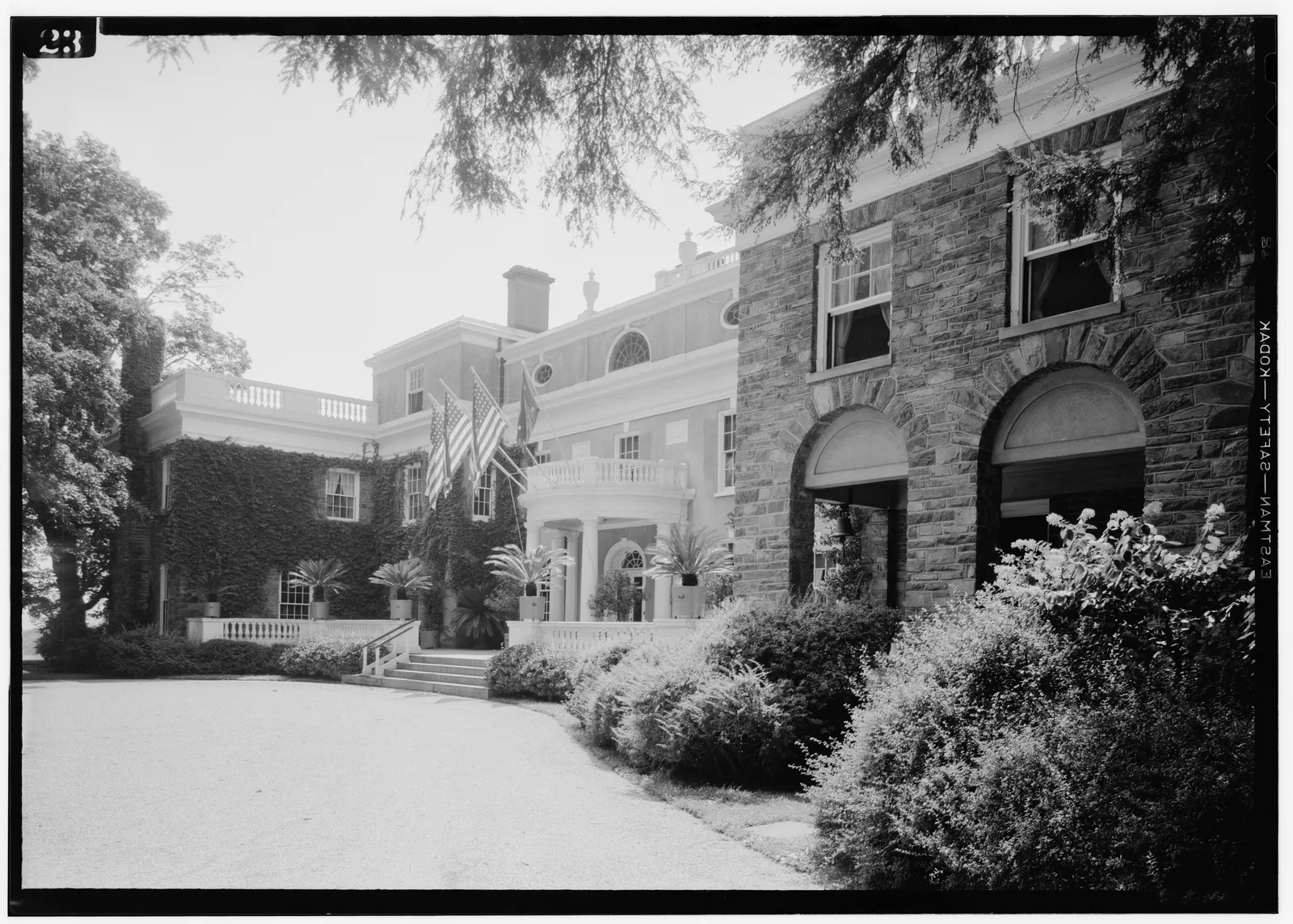ด้านหน้าทิศเหนือของบ้าน Springwood ภาพถ่ายของ HABS เดือนกรกฎาคม 1941